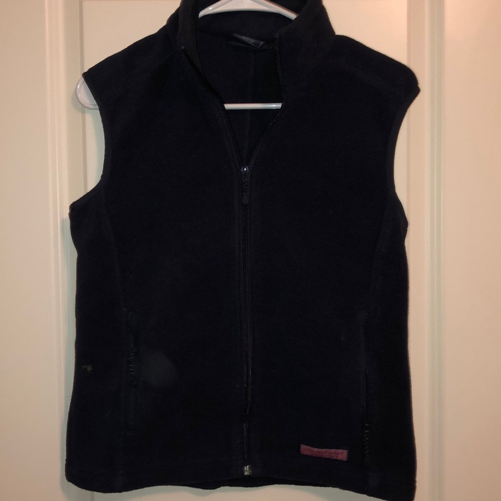 Vineyards vines vest
